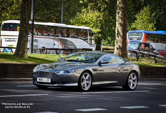 Aston Martin DB9