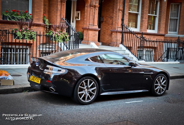 Aston Martin V8 Vantage S