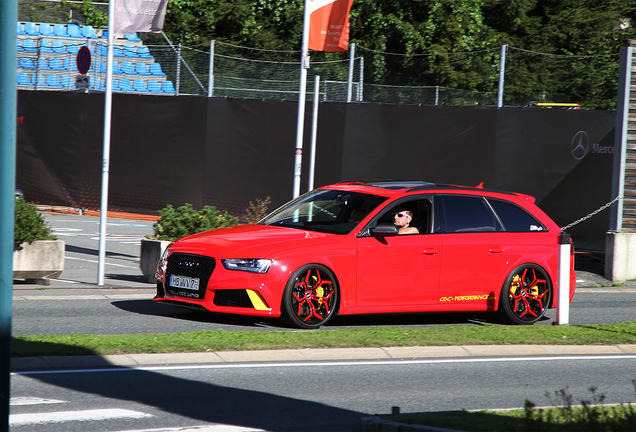 Audi RS4 Avant B8