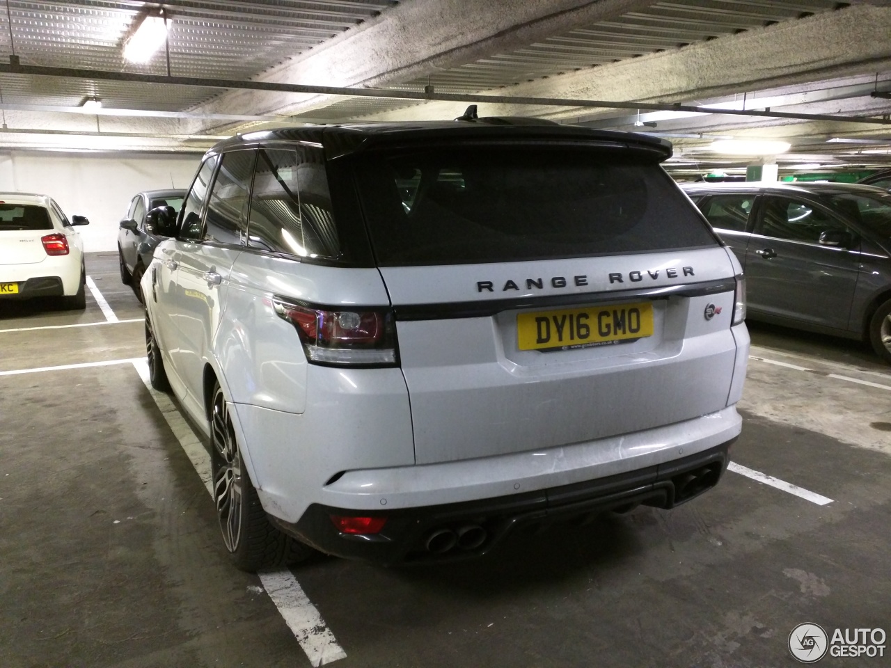 Land Rover Range Rover Sport SVR