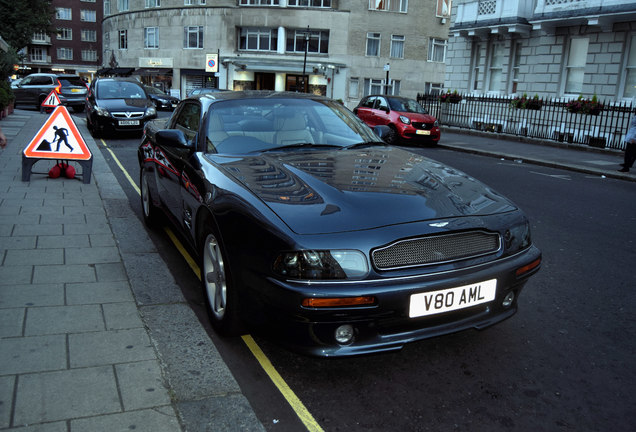 Aston Martin V8 Coupe