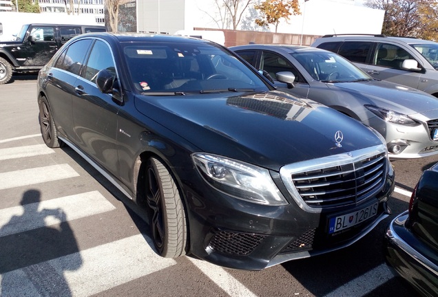 Mercedes-Benz S 63 AMG V222