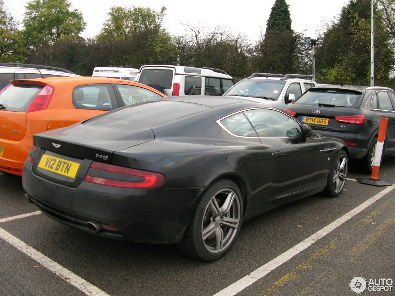 Aston Martin DB9