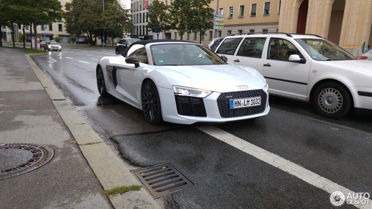 Audi R8 V10 Spyder 2016