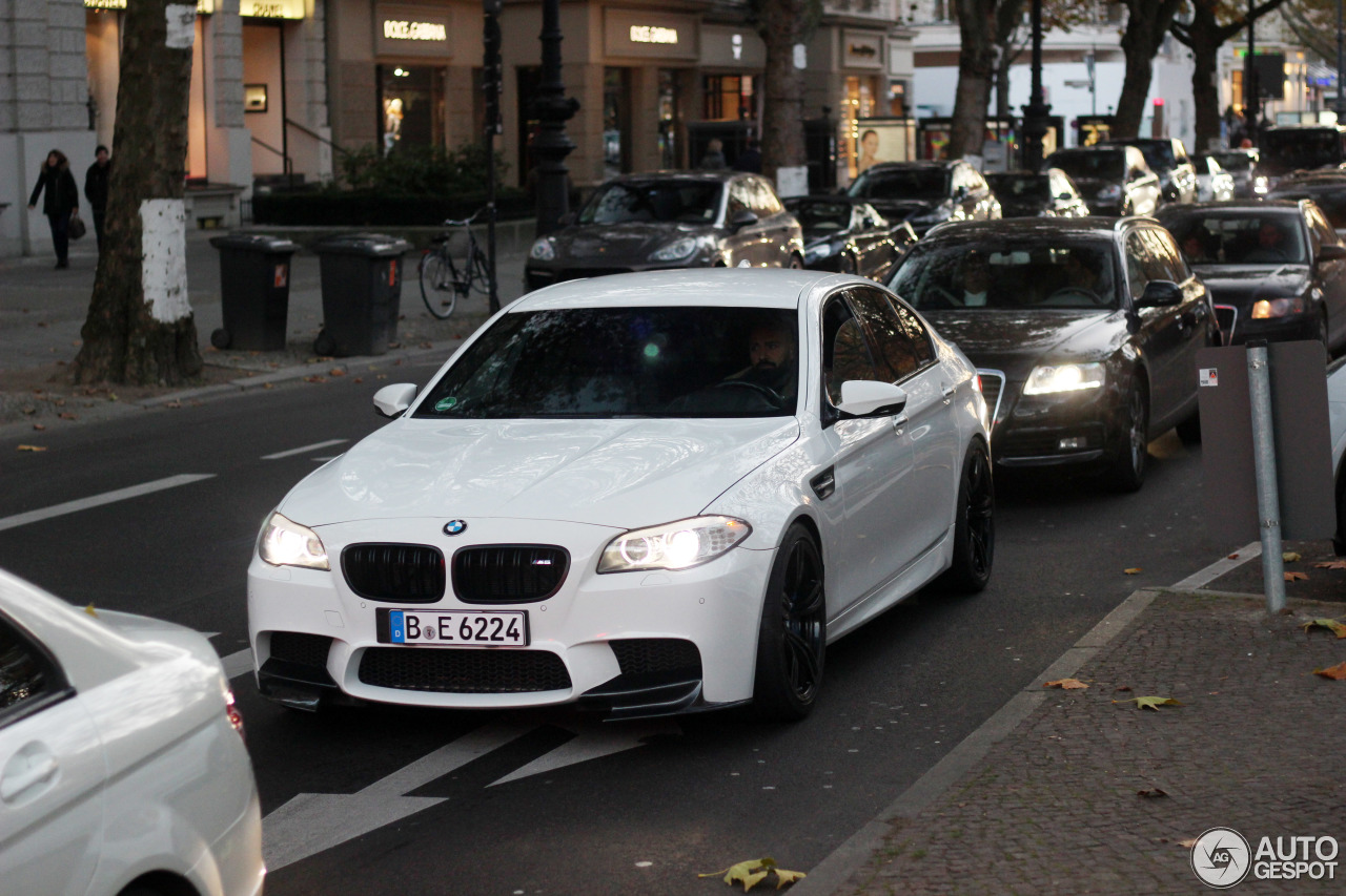 BMW M5 F10 2011