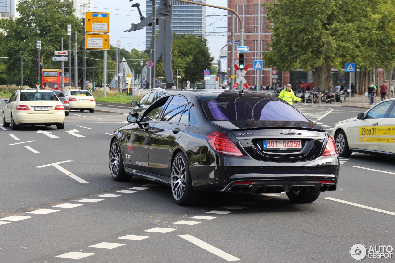 Mercedes-Benz Brabus 900 Rocket