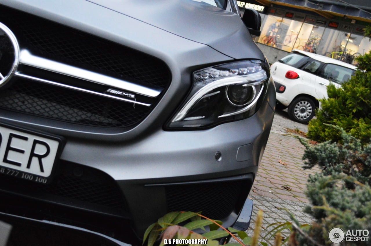 Mercedes-Benz GLA 45 AMG X156