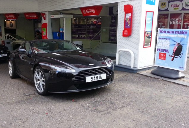 Aston Martin V8 Vantage 2012