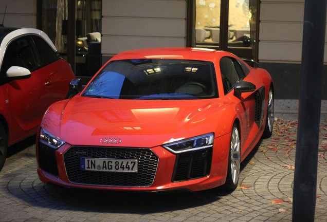 Audi R8 V10 Plus 2015