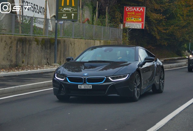 BMW i8