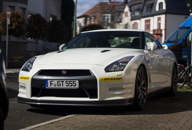 Nissan GT-R 2011