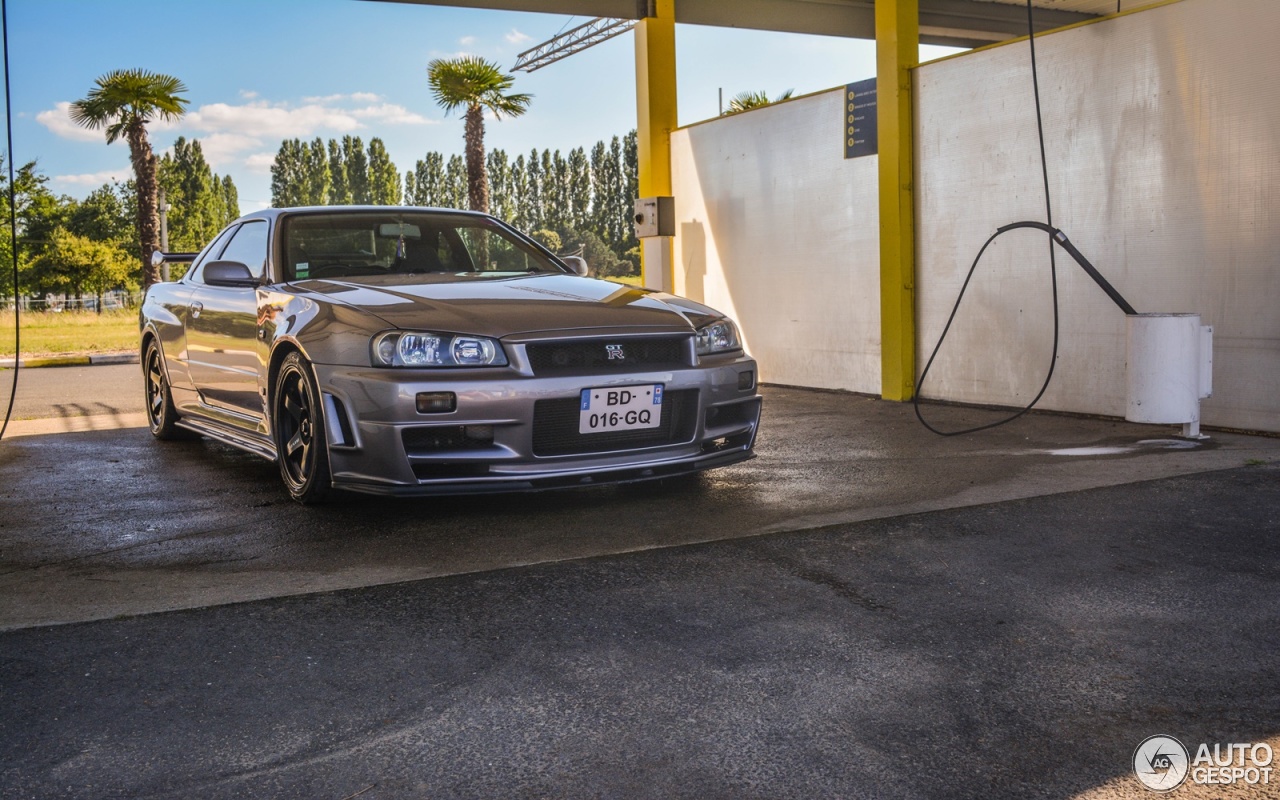 Nissan Skyline R34 GT-R