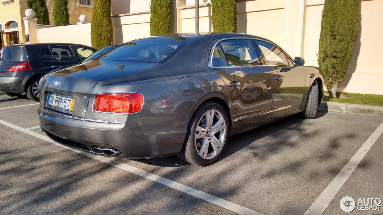 Bentley Flying Spur V8