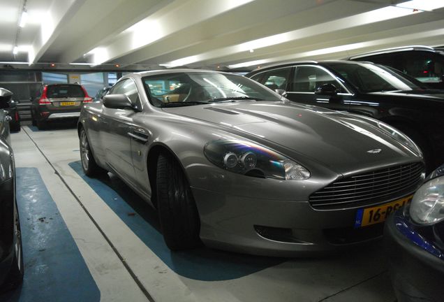 Aston Martin DB9