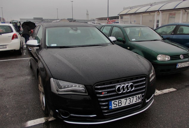 Audi S8 D4