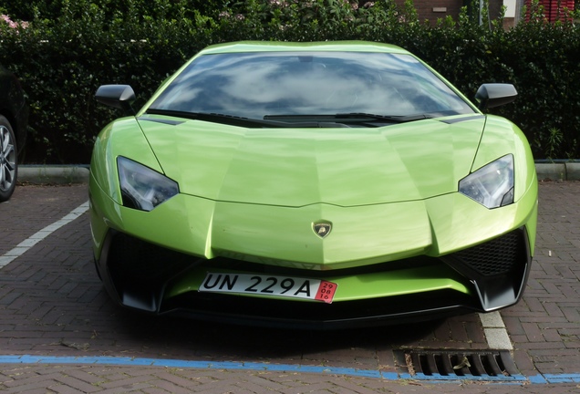 Lamborghini Aventador LP750-4 SuperVeloce