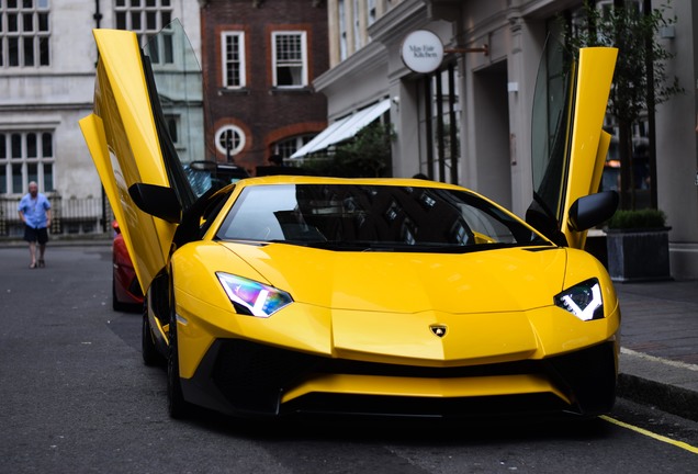 Lamborghini Aventador LP750-4 SuperVeloce