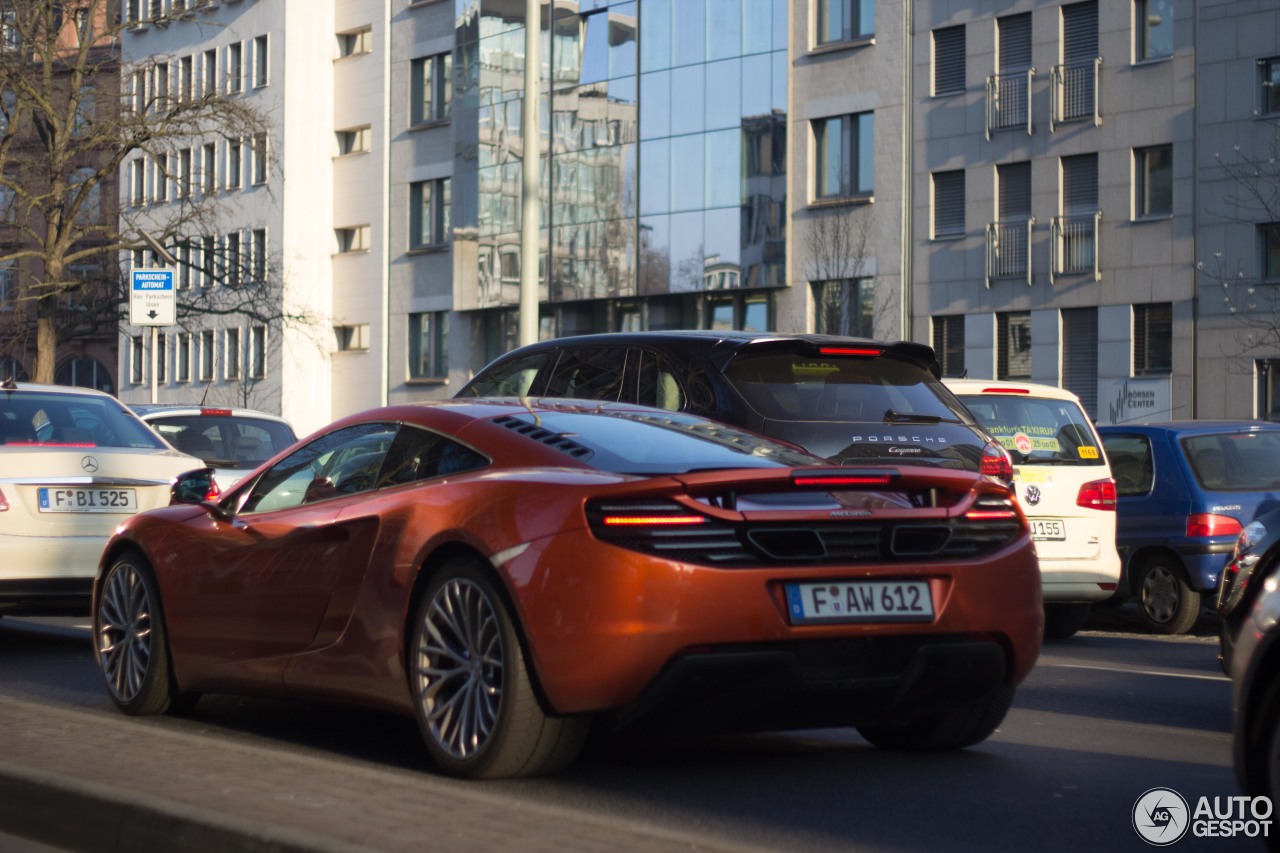 McLaren 12C