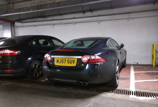 Jaguar XKR Portfolio