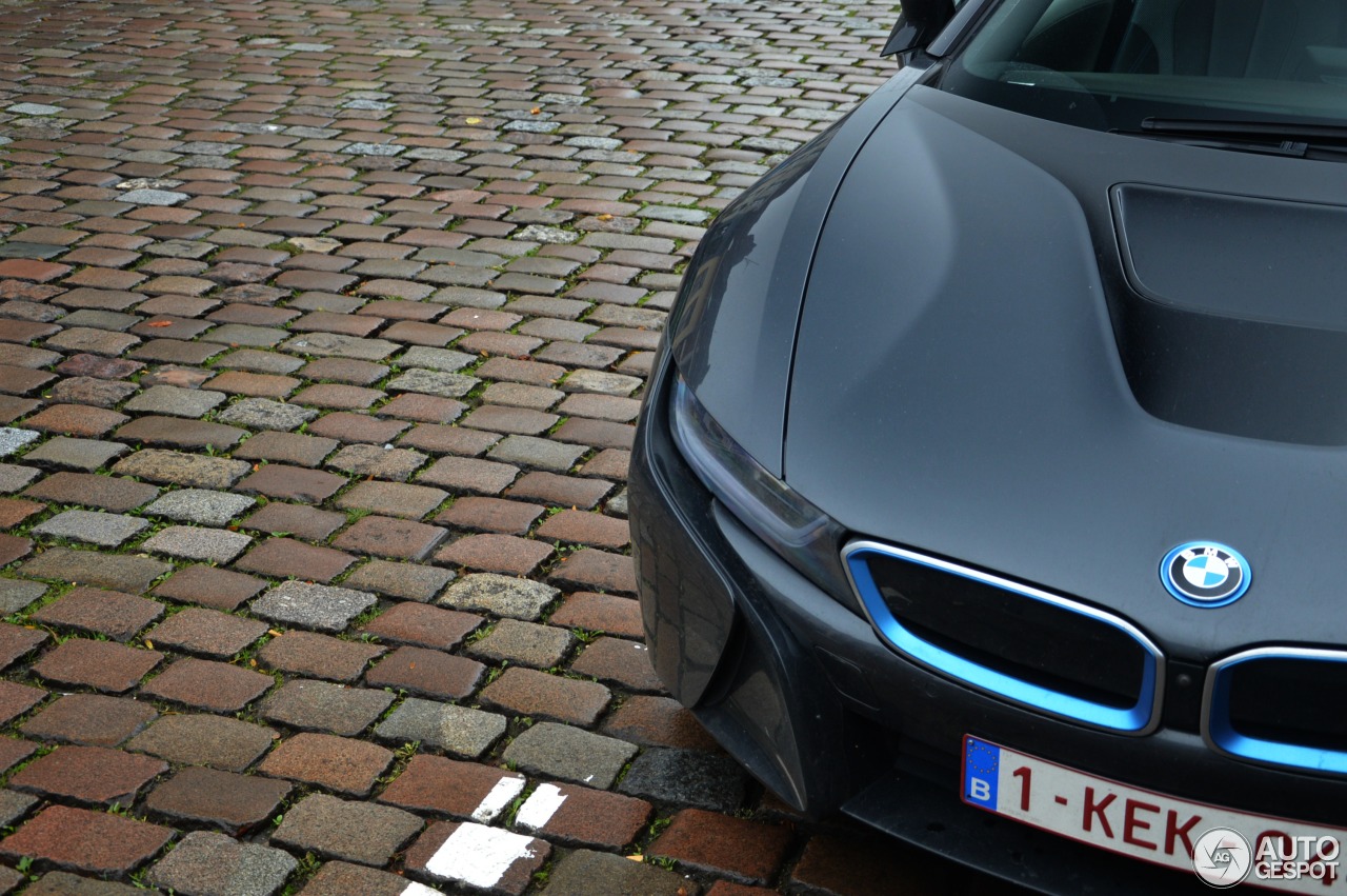 BMW i8