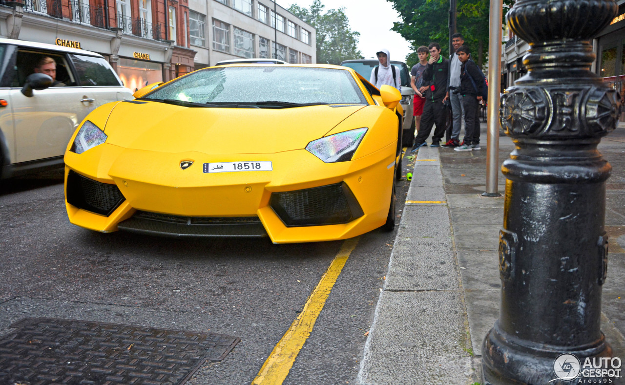 Lamborghini Aventador LP700-4