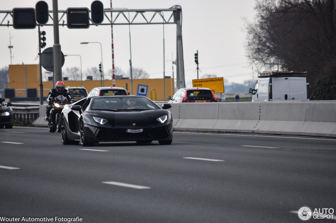 Lamborghini Aventador LP700-4 Roadster