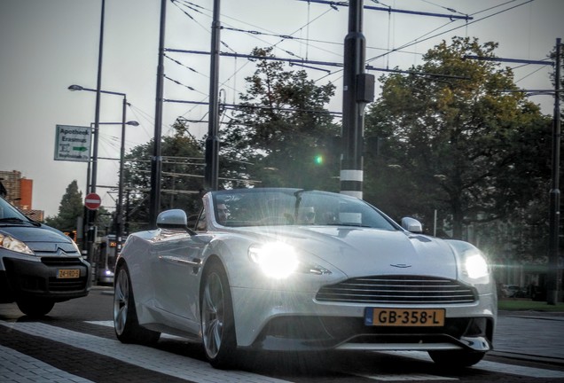 Aston Martin Vanquish Volante