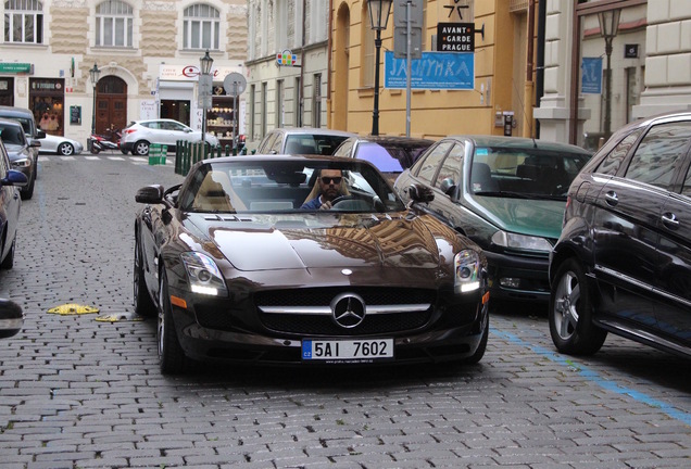 Mercedes-Benz SLS AMG Roadster