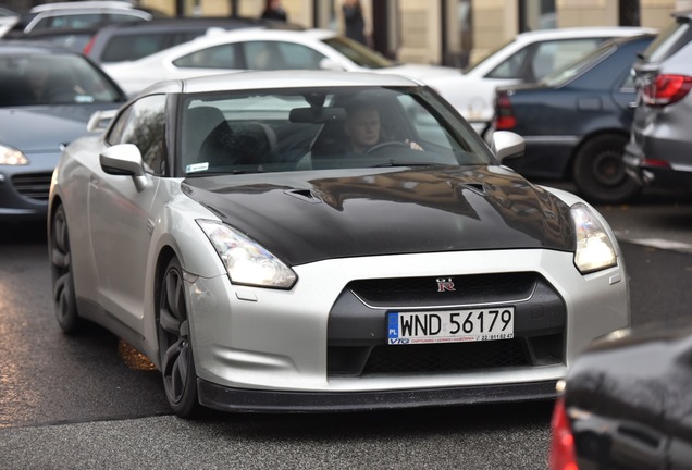 Nissan GT-R