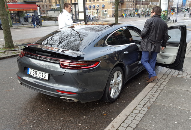 Porsche 971 Panamera Turbo