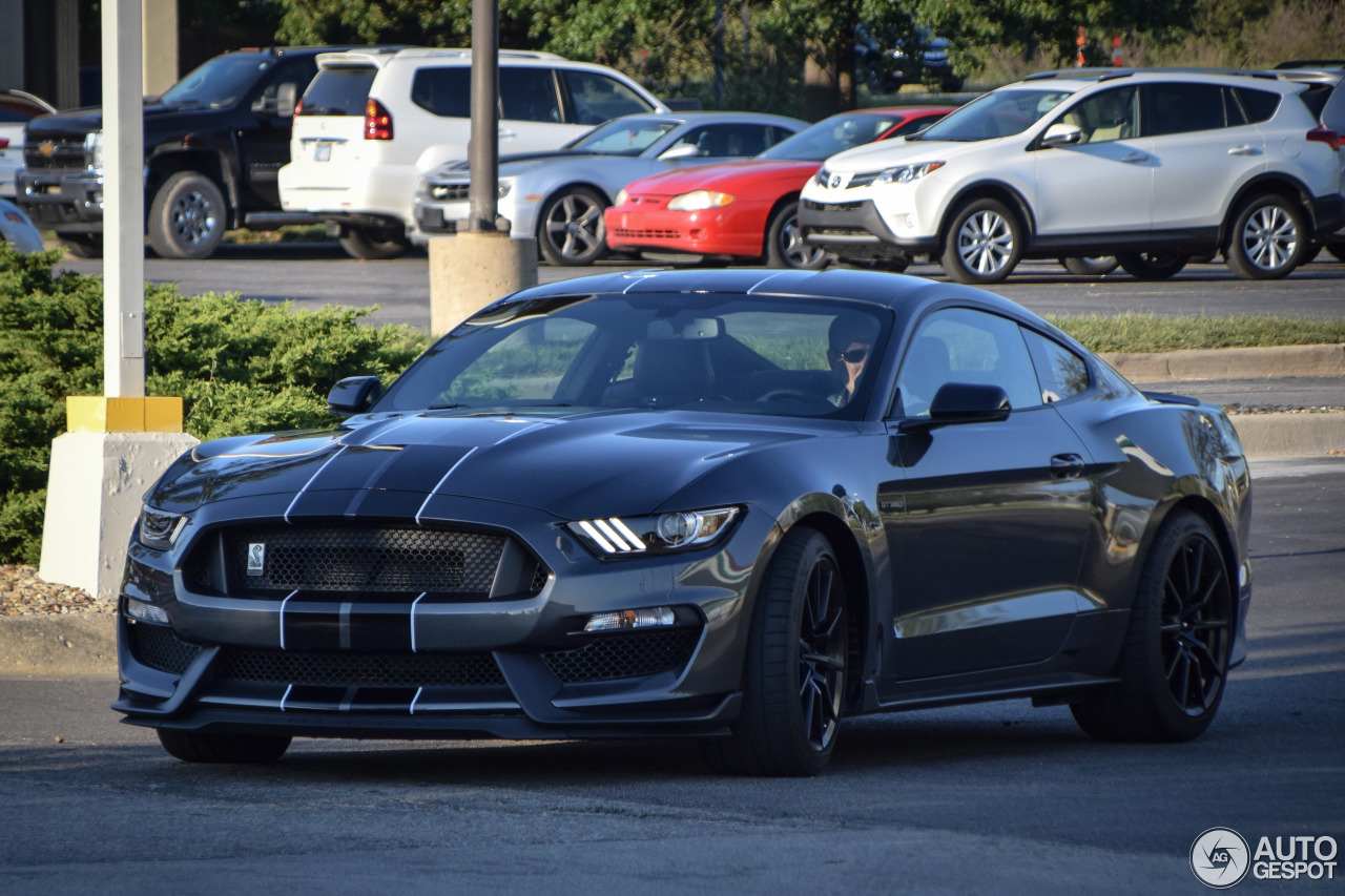 Ford Mustang Shelby GT350 2015