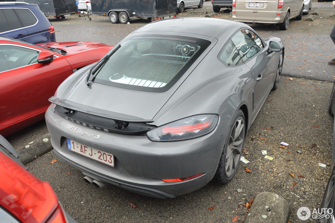 Porsche 718 Cayman S