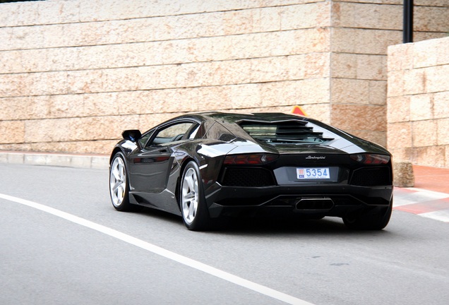 Lamborghini Aventador LP700-4