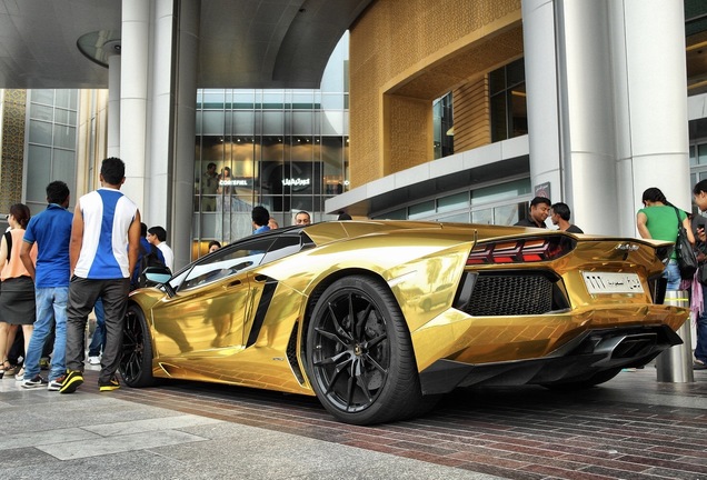 Lamborghini Aventador LP700-4 Roadster