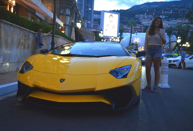 Lamborghini Aventador LP750-4 SuperVeloce Roadster