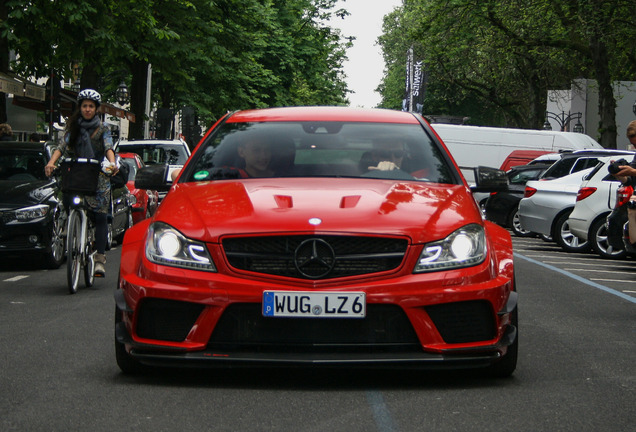 Mercedes-Benz Domanig C 63 AMG Black Series