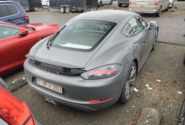 Porsche 718 Cayman S