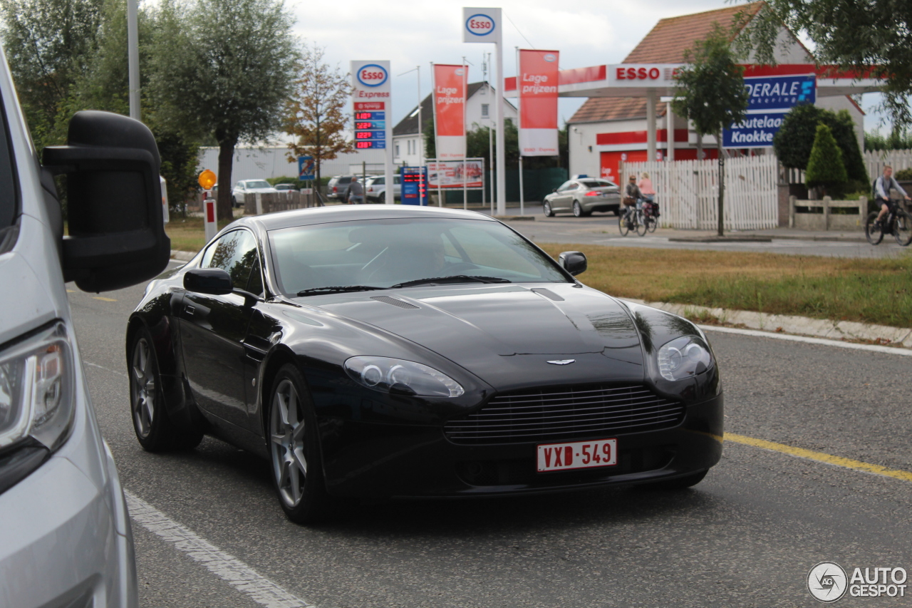 Aston Martin V8 Vantage