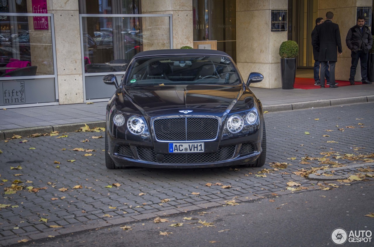 Bentley Continental GTC 2012