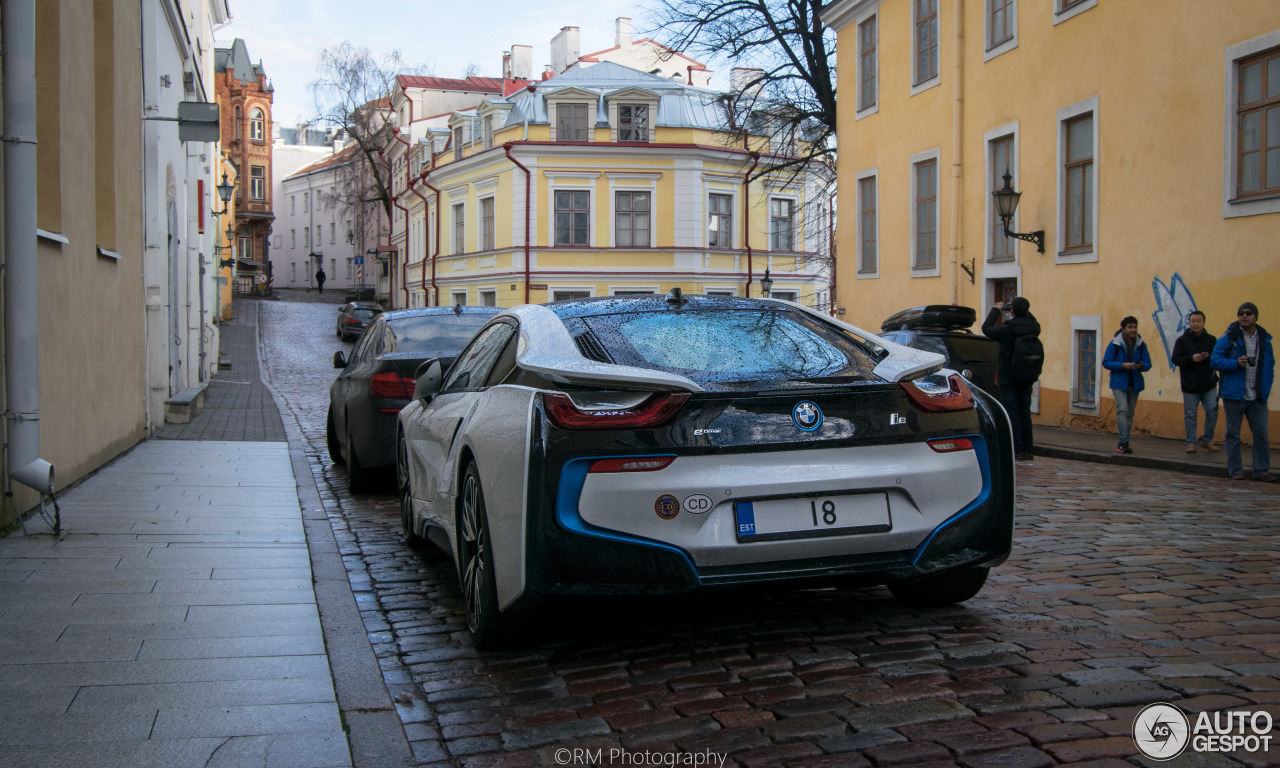 BMW i8