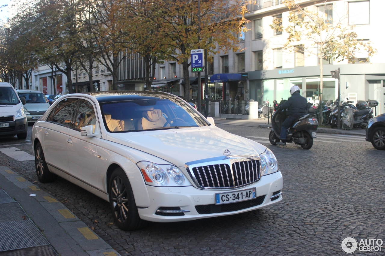 Maybach 62 S Landaulet 2011