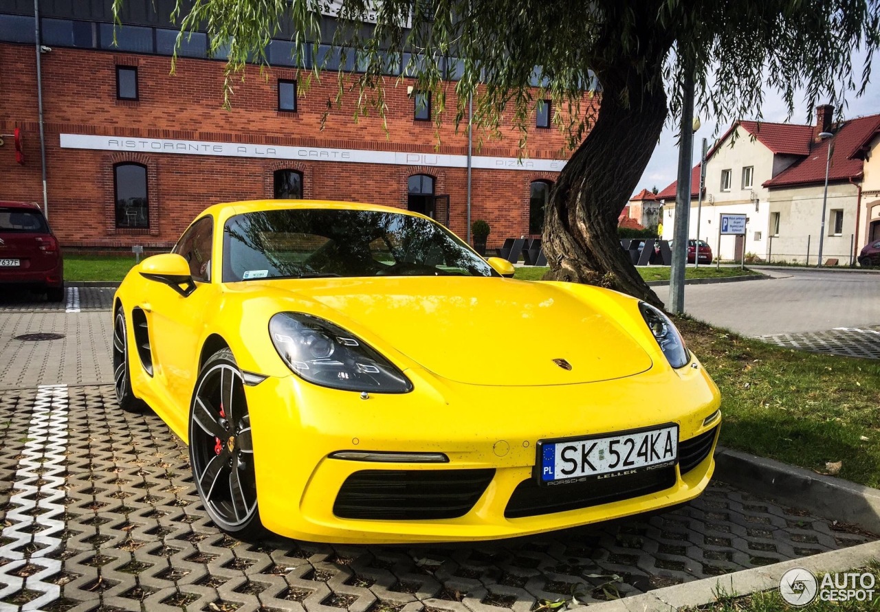 Porsche 718 Cayman S