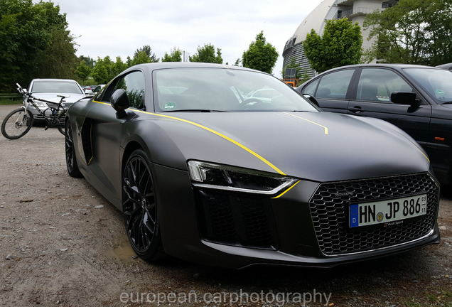 Audi R8 V10 Plus 2015