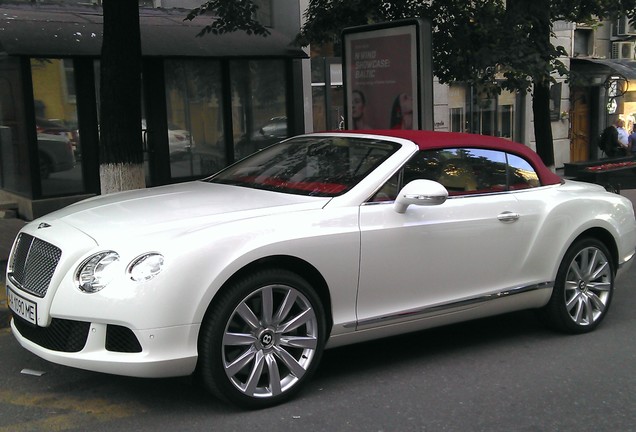 Bentley Continental GTC 2012