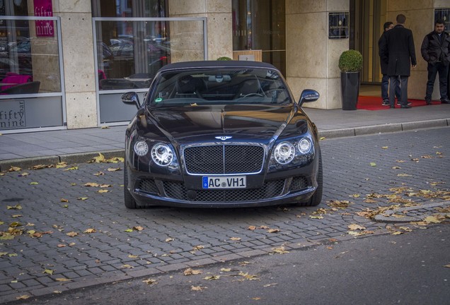 Bentley Continental GTC 2012