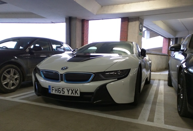 BMW i8