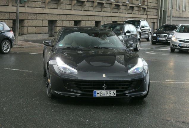 Ferrari GTC4Lusso