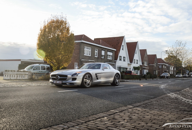 Mercedes-Benz SLS AMG