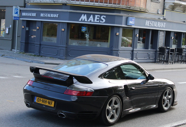 Porsche 996 GT2