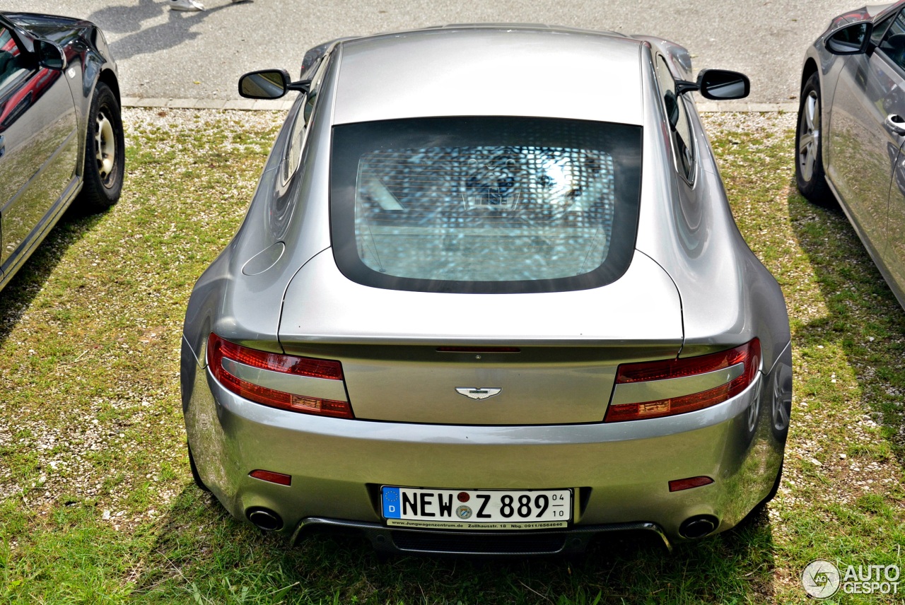 Aston Martin V8 Vantage